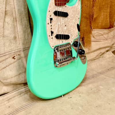 Fender MIJ Traditional 60's Mustang 2017 - Sea Foam Green image 3
