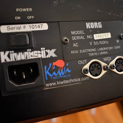 Korg PolySix (KiwiSix, Kiwi Power Supply, Kiwi Overlay) with Case! image 4