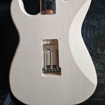 G&L Legacy Tribute 2024 Vintage White image 10