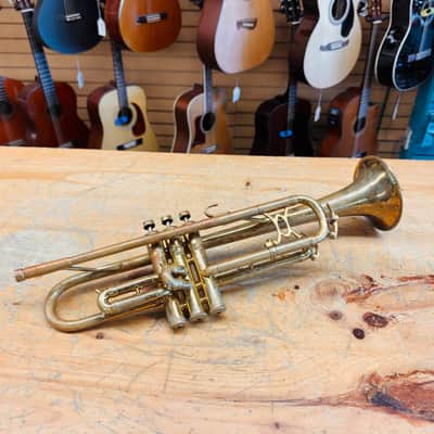 King Liberty Bb Trumpet w/Case image 2