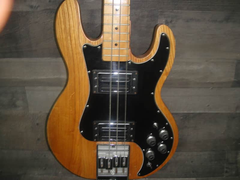 Peavey T40 Bass Guitar image 1