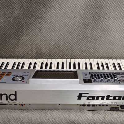 Roland Fantom G7 ✅ Ultimate 76-Key Workstation Flagship ✅ Advanced SonicCell Sound Engine ✅ Fully Checked & Cleaned ✅ Massive Color Display & Sequencing Power ✅ FREE Worldwide Shipping image 13