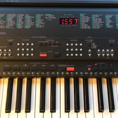 Yamaha PSR-400 61-key Auto-accompaniment digital synth keyboard image 4