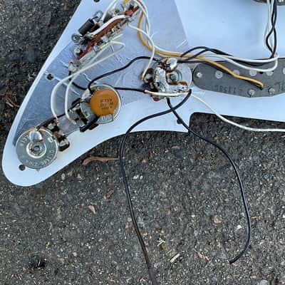 1980 Fender Stratocaster Loaded Pickguard Guard Pickups Pots - White image 5
