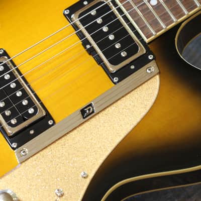 MINTY! 2014 Duesenberg Carl Carlton Signature Semi-Hollow Electric Guitar 2-Tone Sunburst + OHSC image 5