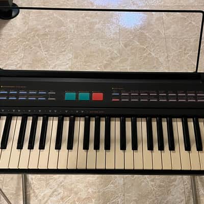 Yamaha PSR8 1990 - Black image 2
