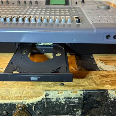 TASCAM 2488neo Digital Portastudio 24-Track Digital Recorder 2010s - Black image 7