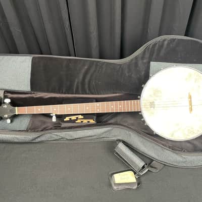 Rogue 5-String Open-Back Banjo w/ Gig Bag & Extra Bridge image 18