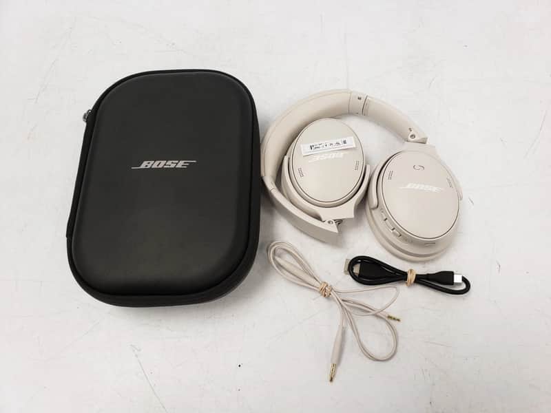 Bose Quiet Comfort 45 image 1
