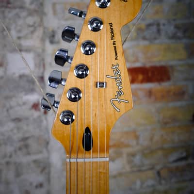2012 - Fender Stratocaster Roland ready - Black image 6