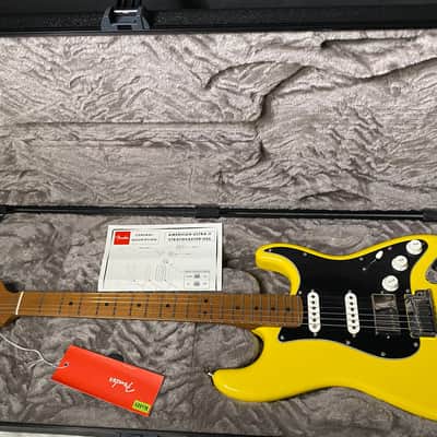NEW! Fender American Ultra Stratocaster HSS - Dealer Exclusive Limited Edition - Roasted Maple Neck - Graffiti Yellow - In-Stock! 8.2lbs - G0G07070 image 11