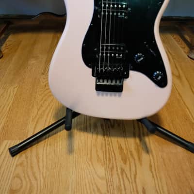 Squier Contemporary Stratocaster HH FR Roasted 2021 - Present Shell Pink Pearl image 2