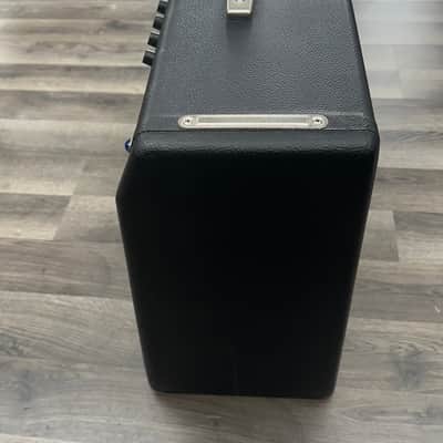 Fender '68 Custom Deluxe Reverb 2-Channel 22-Watt 1x12" Guitar Combo 2013 - Present - Black image 4