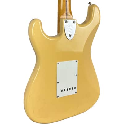 Fender Japan 72 Reissue Stratocaster CST-50M 1984-1987 - Vintage White image 5