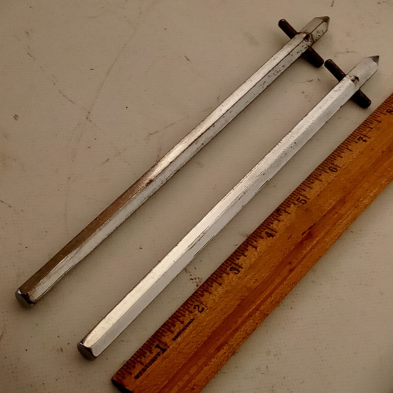 Rogers 2x Hex Spurs Bass Drum Legs Chrome Vintage60s Powertone Cleveland USA Set — main photograph
