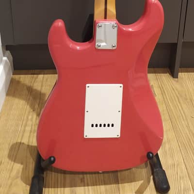 AXL Player Deluxe Stratocaster Pink EMG Pickups image 2