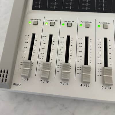 Zoom R16 USB Audio Interface / Digital Multitrack Recorder / Control Surface 2010s - White image 2
