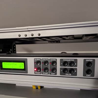 Guitar Synth Terratec Axon AX100 MKII with new Gator GR-2L flight case image 3