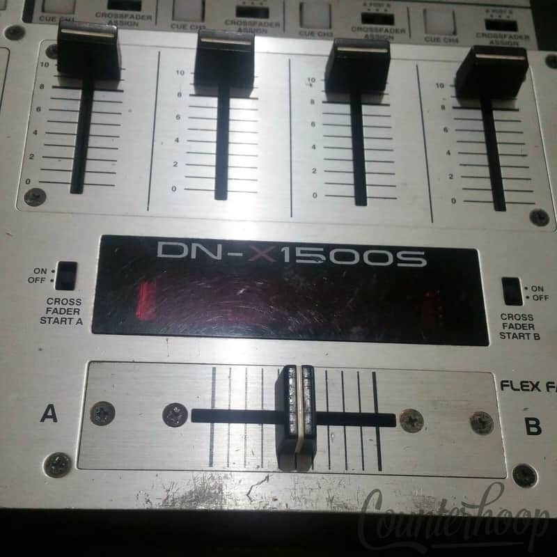 Denon DN-X1500S 4-Channel DJ Mixer Professional Mobile Club 32-Bit