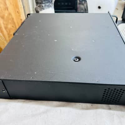 Crest Audio 4601 Power Amplifier 600 Watts Per Ch. @ 4ohms - Working image 9