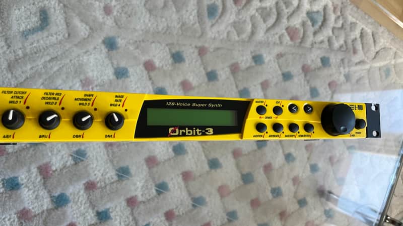 E-MU Systems Orbit-3 Rackmount 128-Voice Super Synth 2001 - Yellow image 1
