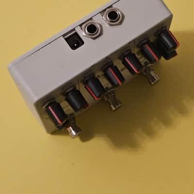 Keeley Tone Workstation - White image 4