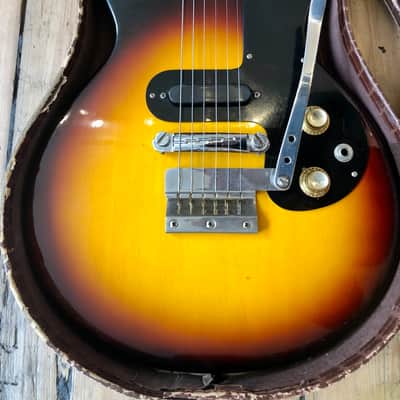 1963 Gibson Melody Maker in Sunburst finish & and soft shell case image 7