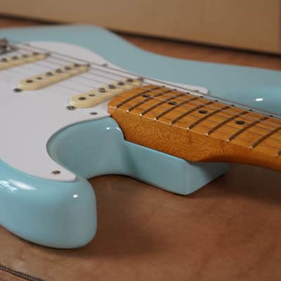 Fender Classic Series '50s Stratocaster (2018) Daphne Blue image 5