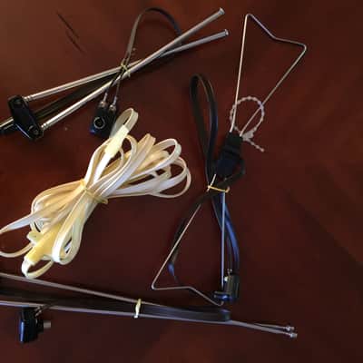 4-Piece AM/FM/TV Antenna Lot image 2