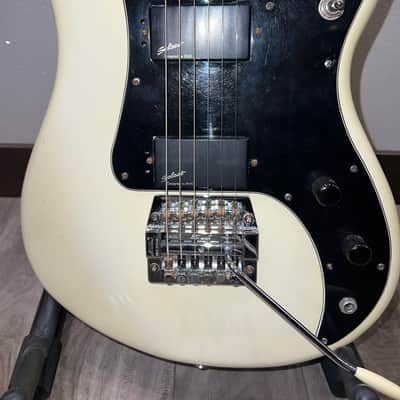 Peavey Predator USA made 1985 Ivory image 2
