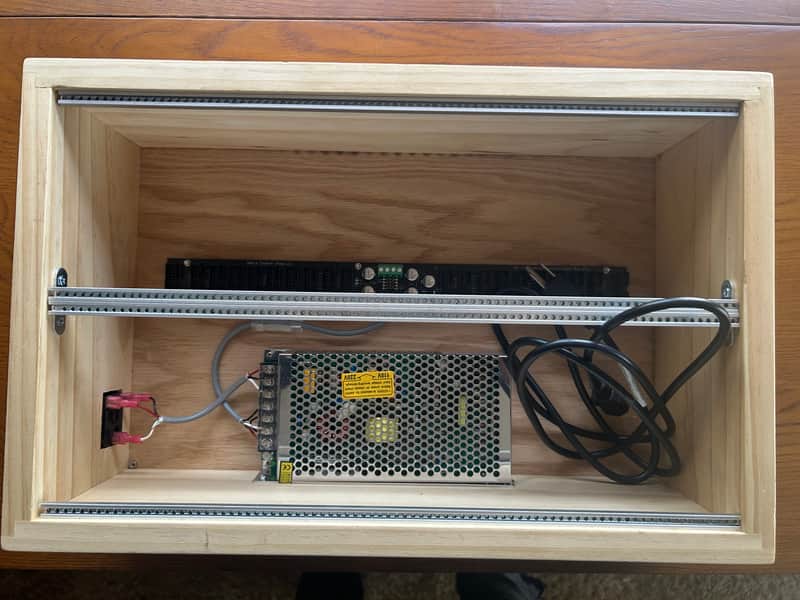 Jakes’s Custom Shop 2x84 hp image 1