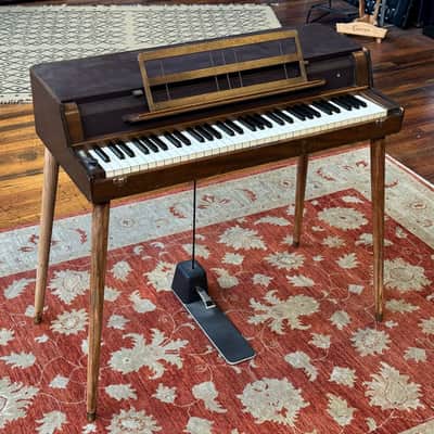 Vintage 1962 Wurlitzer 120 Electric Piano image 1