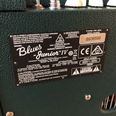 Fender Blues Junior IV FSR Limited Edition "British Racing Green" 15-Watt 1x12" Guitar Combo 2023 - British Racing Green image 2