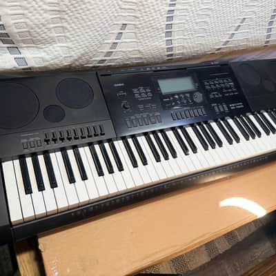 Casio WK-7600 76-Key Portable Workstation Keyboard 2010s - Black