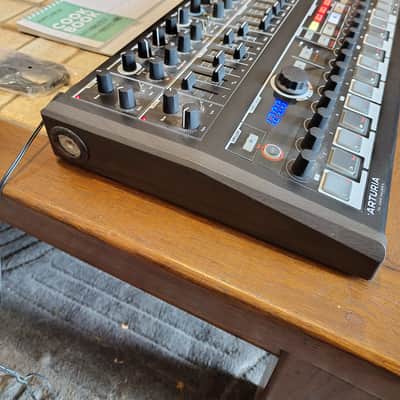 Arturia MiniBrute 2S Desktop Synthesizer 2018 - Present - Black image 2