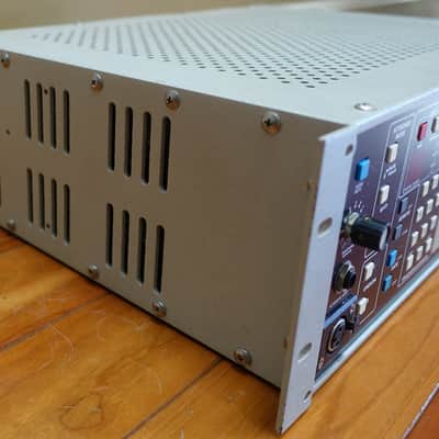 * Octave Plateau Voyetra 8 Polyphonic Synth * Serviced * image 4