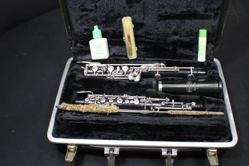 A Selmer Made Bundy Oboe in it's Original Case & Ready to Play with Extras   # 1 O image 1