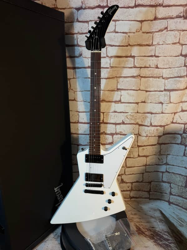 Gibson Explorer 1976 Reissue von 1993 used Weiße Lackierung nachträglich mit Hetset EMG Black HW Case image 1
