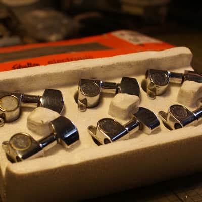 Vintage Schaller M6N nylon Mini Tuners, 2 Screw mount, Rare, Very Light Weight. Chrome image 3