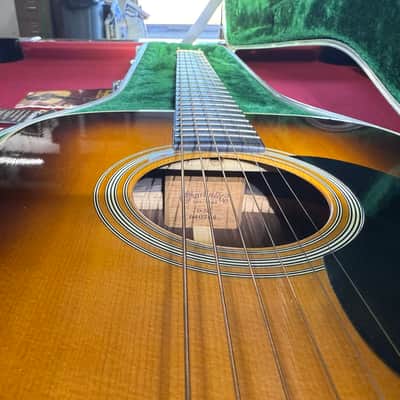 Martin D-28 1998 - Sunburst image 14