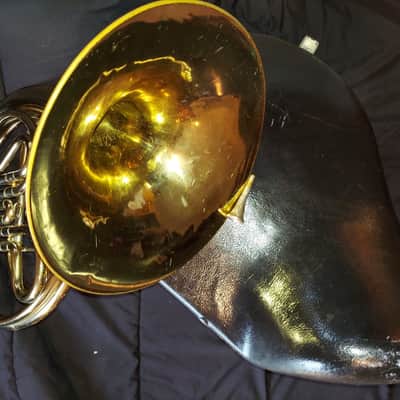 Getzen Caravelle Single French Horn, USA, with case and mouthpiece, Dented image 1