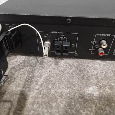 Akai AT-30 - Digital Synthesizer Tuner - Black - Excellent image 5