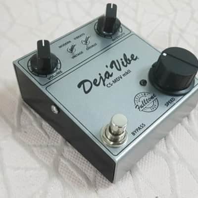 Fulltone Custom Shop Mini DejaVibe Mk II Rotary Speaker Pedal NOS image 2