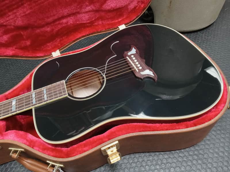 Gibson Elvis Presley Signature Dove in Ebony image 1