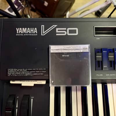 Yamaha Vintage V50 Synthesizer LIKE NEW image 13