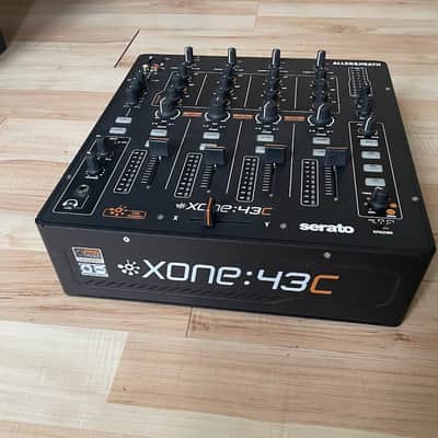 Allen & Heath XONE:43C 4+1 Channel DJ Mixer with Soundcard 2010s - Black image 7