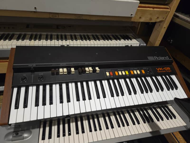 Roland VK-09 61-Key Electronic Organ