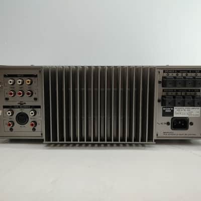 Sony Integrated Amplifier 2 x 100 Watts - 8 Ohms 1977-1979 - Silver image 5