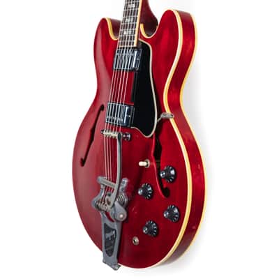 Gibson 1968 ES-335 Cherry, Factory Bigsby image 3