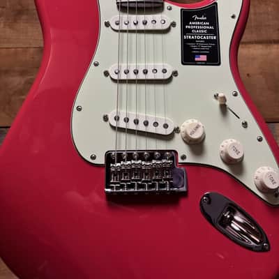 Fender American Pro Classic Strat RW Faded Dakota Red w/bag image 2
